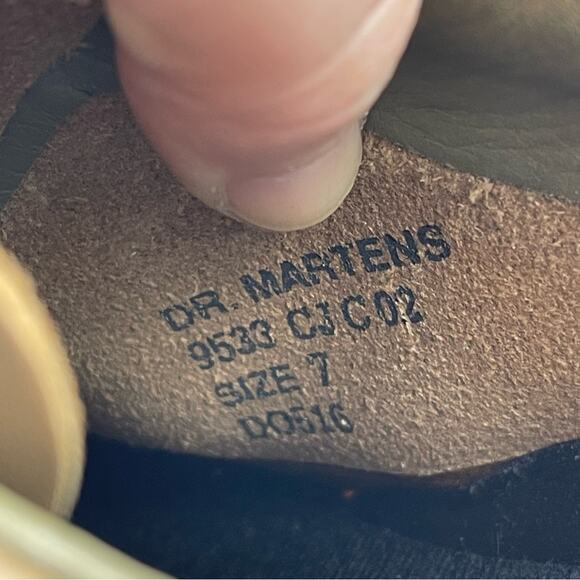 Dr. Martens, Made In England Leather Shoes. Size 7 Men's Vintage! - Picture 12 of 12